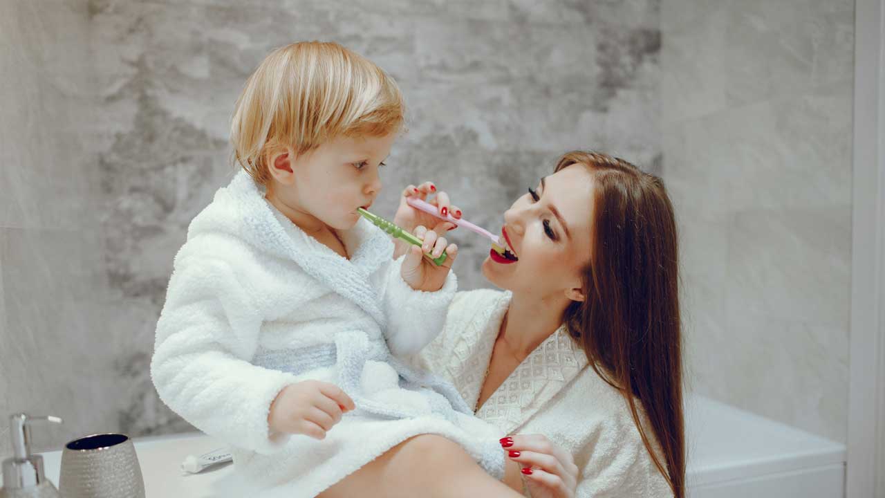 The Role of Dental Hygienists in Maintaining Oral Health