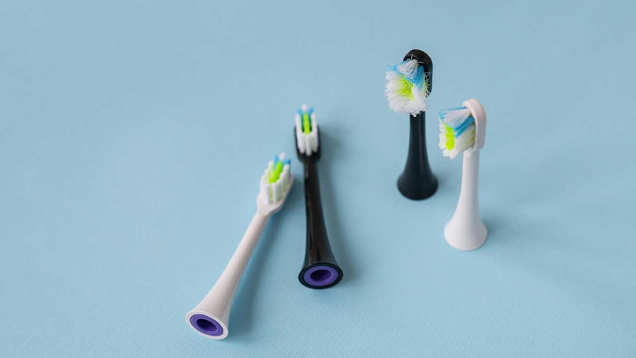 The Environmental Impact of Toothbrush Head Replacements