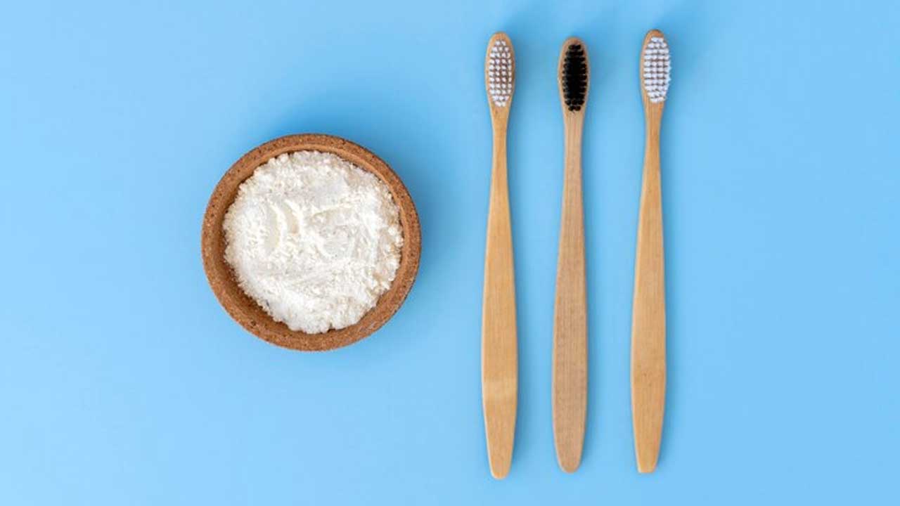 What is Teeth Whitening Powder and How Does it Work?
