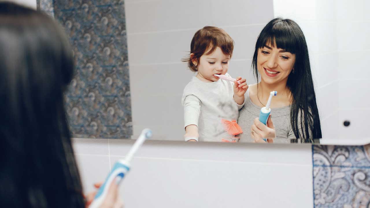 Mastering the Art of Electric Toothbrushing: Tips and Techniques for Optimal Oral Health