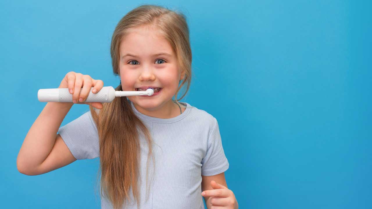 Sensitive Teeth? Here’s How an Electric Toothbrush Can Help
