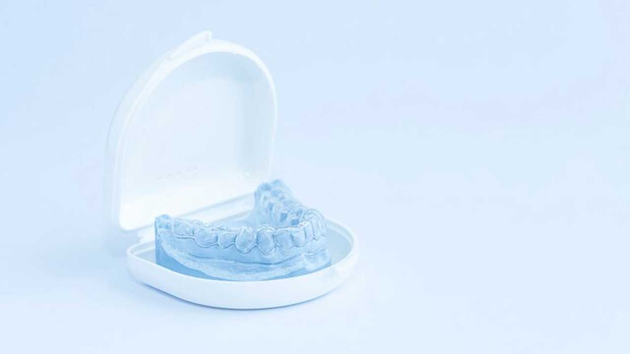 How to Choose the Right Dental Retainer Case for Your Needs Dental Health